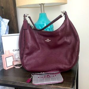 Coach Purse & Wristlet Beautiful Fall Set😊